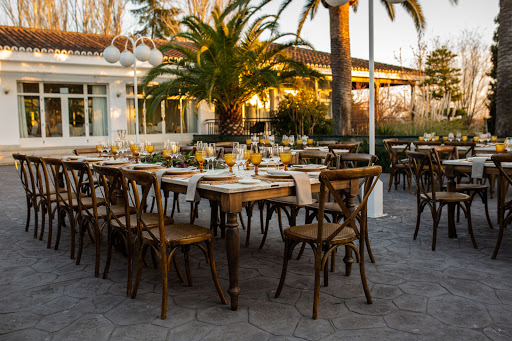 Aralia, celebraciones en jardines y espacios unicos